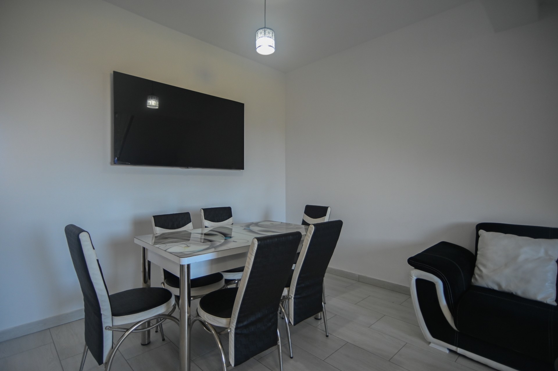 Apartament 3 camere, Giroc — Strada Remus 5 — fotografia 3